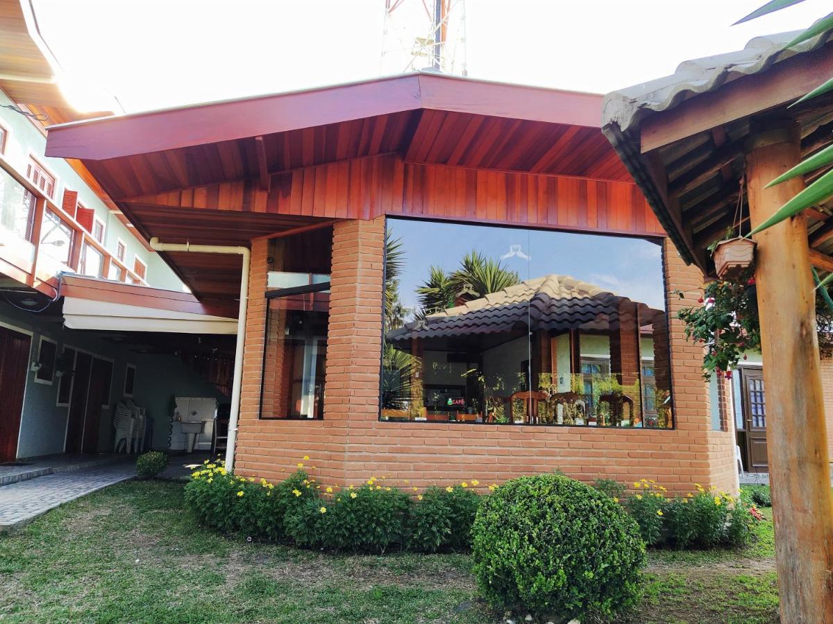 Pensão Araucaria Village 3*